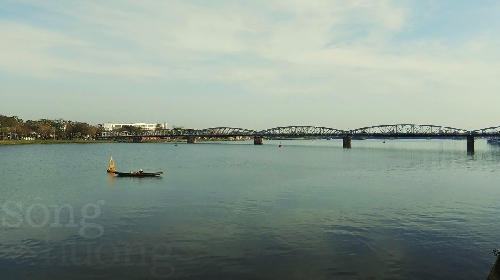 Quê hương con đò và dòng sông